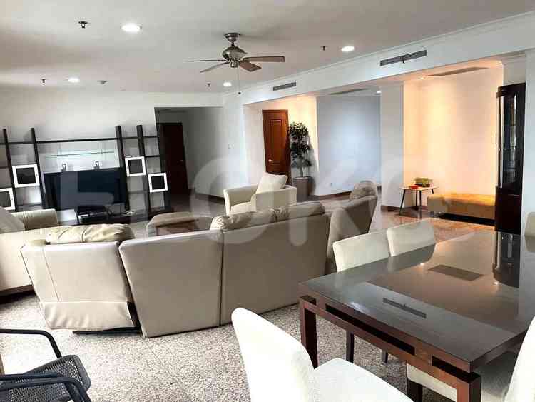 Dijual Apartemen 4 BR, Lantai 22, Luas 222 m2 di Karet Tengsin 6