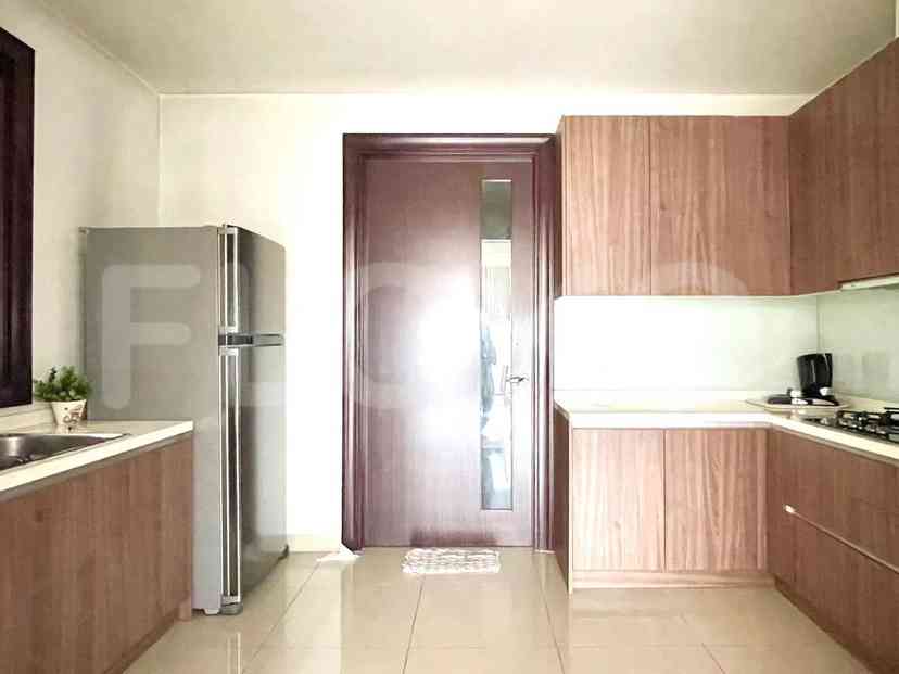 196 sqm, 5th floor, 3 BR apartment for sale in Gandaria 5