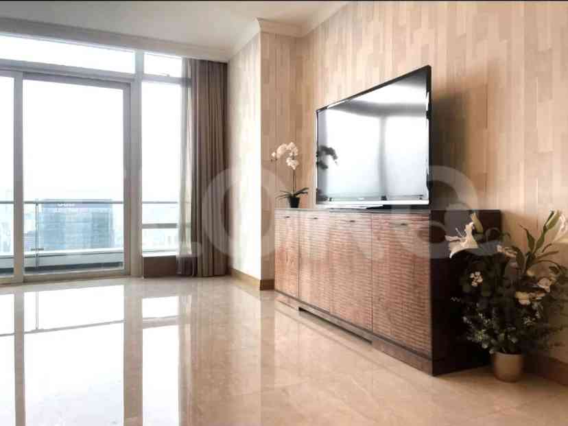 225 sqm, 31st floor, 3 BR apartment for sale in Menteng 9