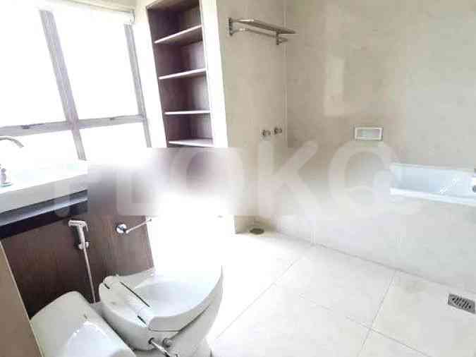 Dijual Apartemen 3 BR, Lantai 17, Luas 142 m2 di Karet Tengsin 8