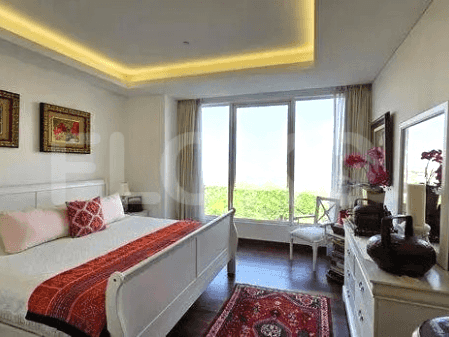 402 sqm, 9th floor, 4 BR apartment for sale in Kebayoran Lama 3