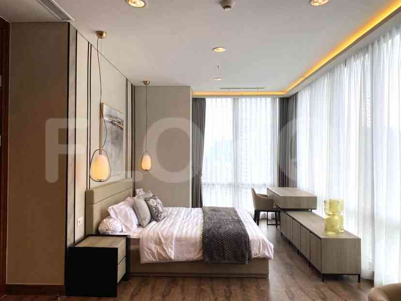 186 sqm, 19th floor, 3 BR apartment for sale in Kuningan 1