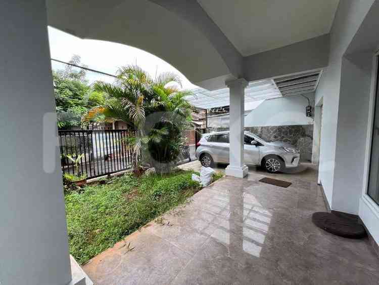 200 sqm, 4 BR house for rent in Pejaten 1