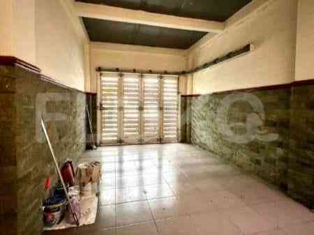 200 sqm, 4 BR house for rent in Pejaten 7