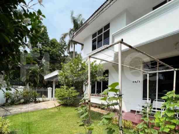 210 sqm, 3 BR house for rent in Kebon Jeruk 1