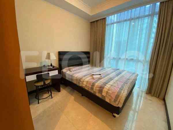 207 sqm, 32nd floor, 4 BR apartment for sale in Kuningan 4