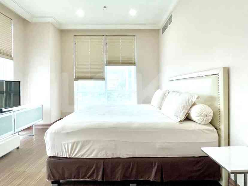 196 sqm, 5th floor, 3 BR apartment for sale in Gandaria 4