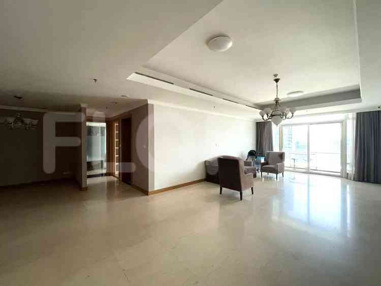 Dijual Apartemen 3 BR, Lantai 32, Luas 225 m2 di Menteng 6