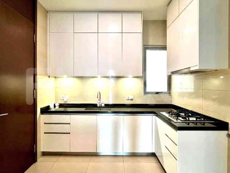 363 sqm, 37th floor, 4 BR apartment for sale in Sudirman 5