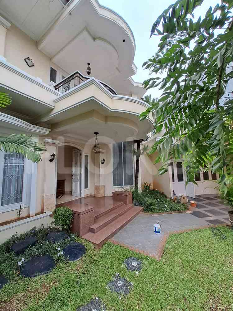 490 sqm, 6 BR house for rent in Soka Lestari - Lebak Bulus, Jakarta Selatan 1