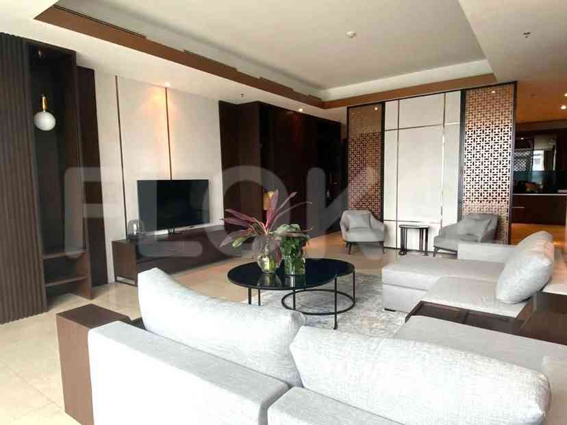 Dijual Apartemen 3 BR, Lantai 23, Luas 252 m2 di Menteng 1