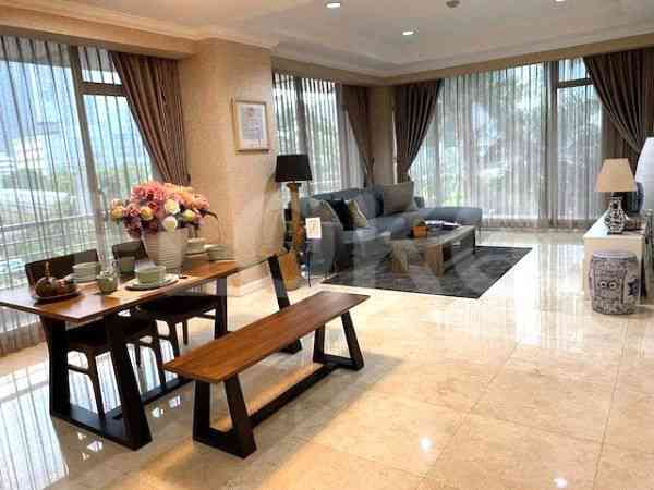 180 sqm, 12th floor, 3 BR apartment for sale in Tanah Abang 4