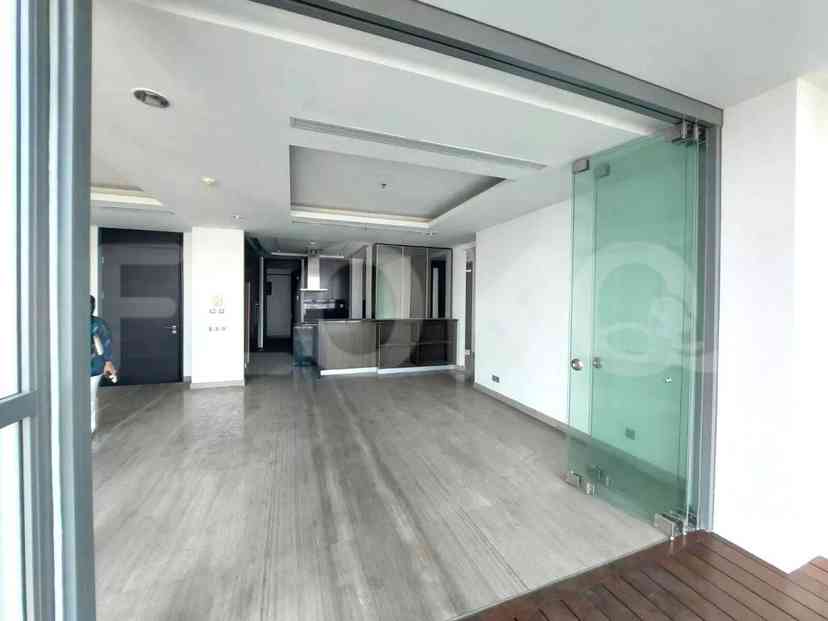 210 sqm, 35th floor, 4 BR apartment for sale in Mampang Prapatan 4