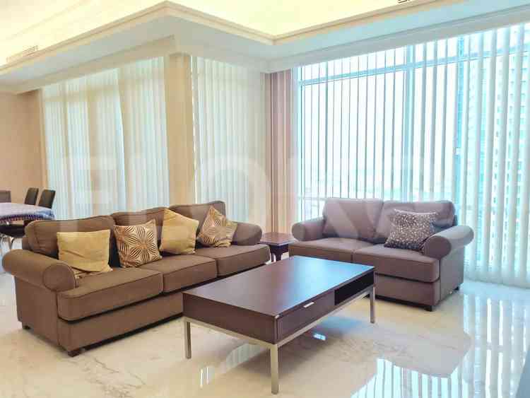 Dijual Apartemen 2 BR, Lantai 21, Luas 157 m2 di Simprug 3