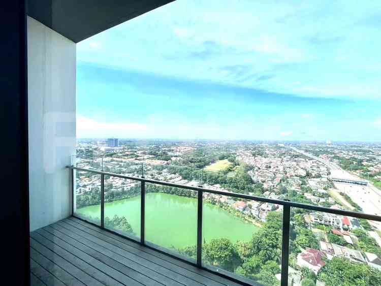 176 sqm, 30th floor, 3 BR apartment for sale in TB Simatupang 4