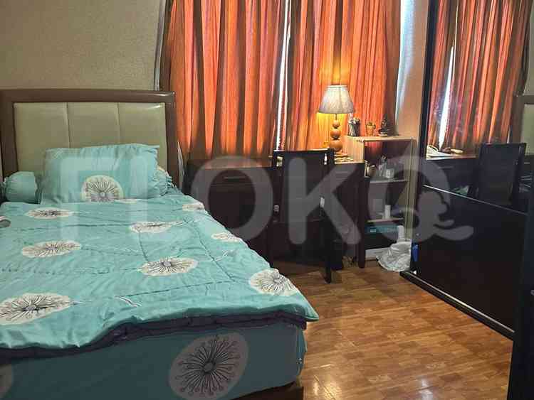 Dijual Apartemen 2 BR, Lantai 17, Luas 64 m2 di Kuningan 1