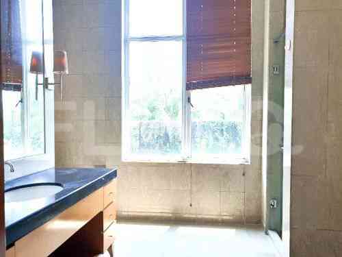 543 sqm, 10th floor, 4 BR apartment for sale in Gandaria 1