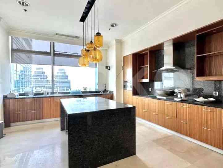 1000 sqm, 51st floor, 7 BR apartment for sale in SCBD 4