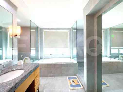 177 sqm, 10th floor, 2 BR apartment for sale in Gandaria 6