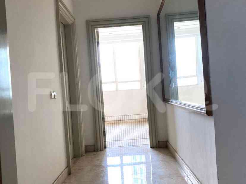 182 sqm, 2nd floor, 2 BR apartment for sale 2