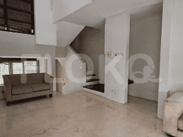 250 sqm, 3 BR house for rent in Kemang 3