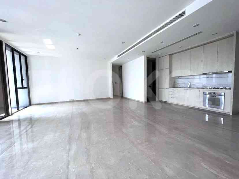 176 sqm, 18th floor, 3 BR apartment for sale in TB Simatupang 3