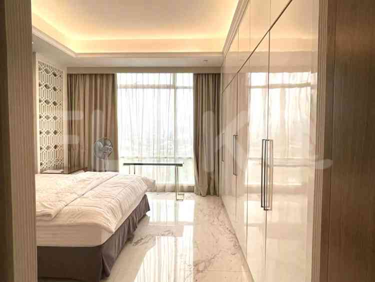 Dijual Apartemen 3 BR, Lantai 17, Luas 288 m2 di Simprug 6