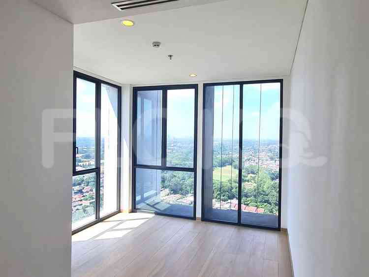 176 sqm, 16th floor, 4 BR apartment for sale in TB Simatupang 3