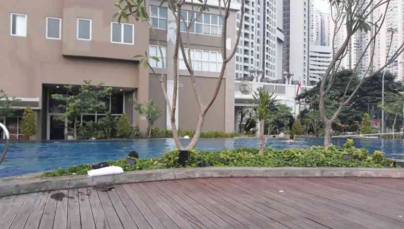 kolam renang madison park