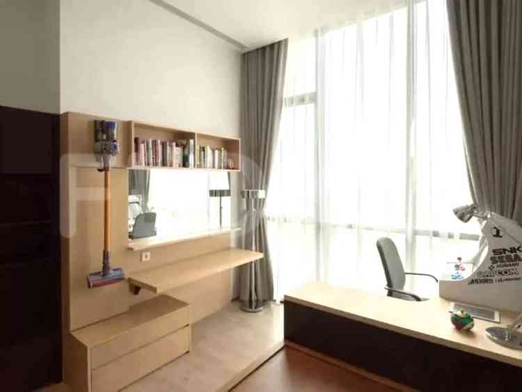 Dijual Apartemen 3 BR, Lantai 30, Luas 177 m2 di Setiabudi 1