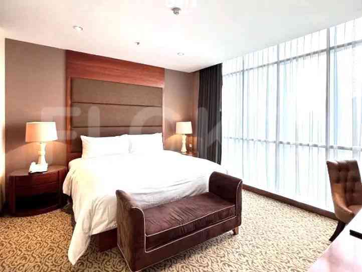 162 sqm, 17th floor, 3 BR apartment for sale in Gandaria 5