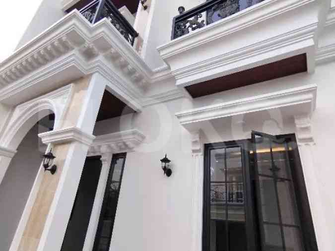 250 sqm, 5 BR house for sale in Jl. Moh. Kahfi II, Cilandak 3