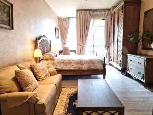 Dijual Apartemen 1 BR, Lantai 7, Luas 41 m2 di Sudirman 1