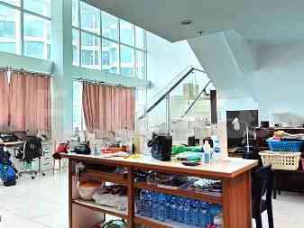 240 sqm, 13th floor, 4 BR apartment for sale in Mampang Prapatan 3