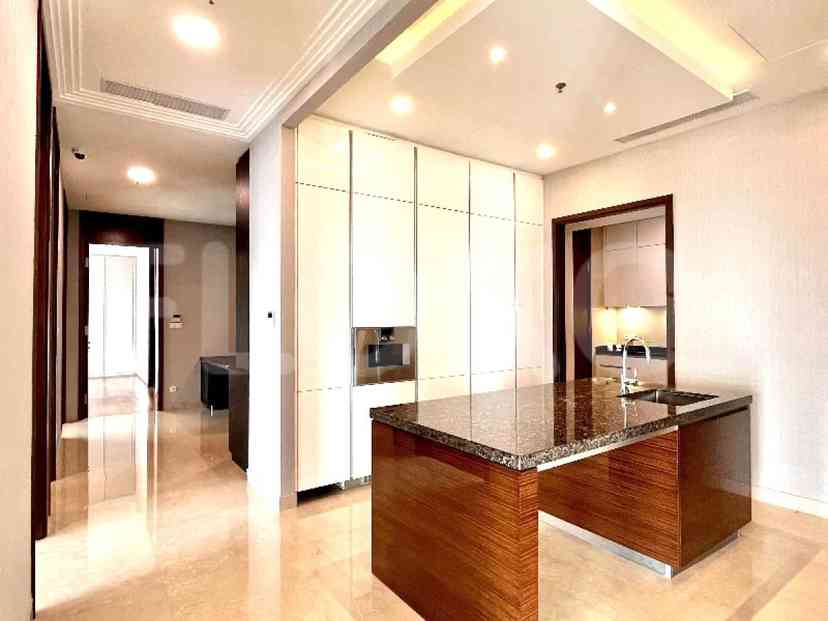 Dijual Apartemen 4 BR, Lantai 37, Luas 363 m2 di Sudirman 3