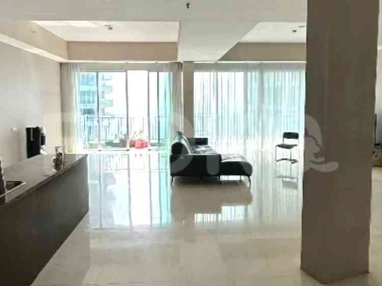 274 sqm, 42nd floor, 4 BR apartment for sale in Mampang Prapatan 3