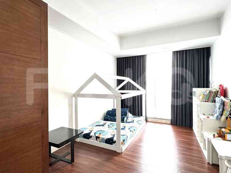 Dijual Apartemen 3 BR, Lantai 8, Luas 174 m2 di Kuningan 3