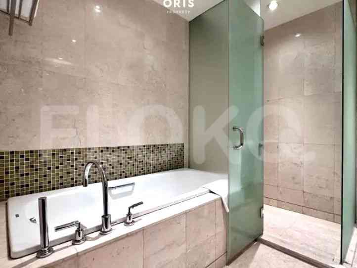 162 sqm, 17th floor, 3 BR apartment for sale in Gandaria 2