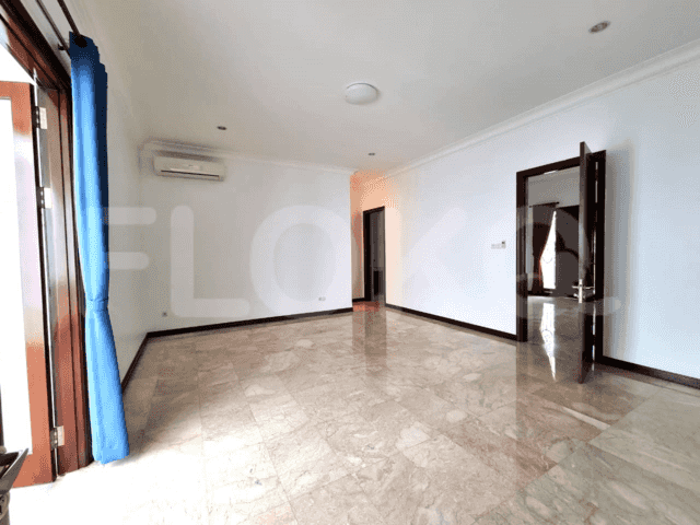 Disewakan Rumah 5 BR, Luas 420 m2 di Pondok Indah 3