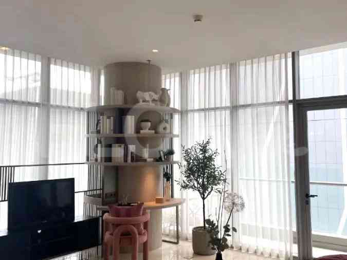 211 sqm, 10th floor, 4 BR apartment for sale in Setiabudi 2