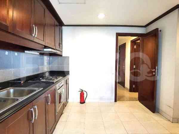 Dijual Apartemen 2 BR, Lantai 8, Luas 149 m2 di Kebayoran Baru 6