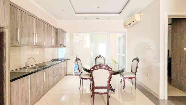 Disewakan Rumah 3 BR, Luas 250 m2 di Cilandak Near Citos Mall, Cinere 4