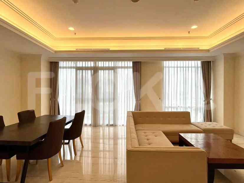 Dijual Apartemen 2 BR, Lantai 19, Luas 195 m2 di Simprug 1