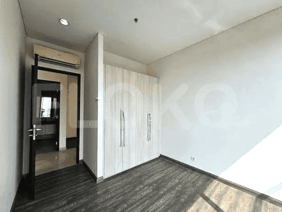 109 sqm, 18th floor, 2 BR apartment for sale in Senayan 3