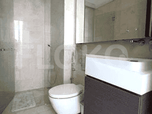 170 sqm, 25th floor, 3 BR apartment for sale in Tanah Abang 5