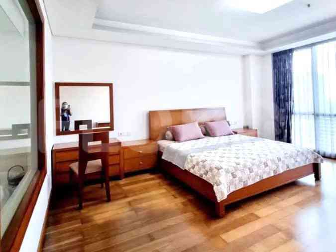 Dijual Apartemen 3 BR, Lantai 10, Luas 235 m2 di Tanah Abang 3