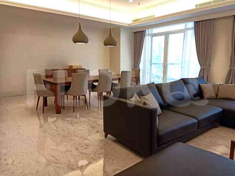 288 sqm, 20th floor, 4 BR apartment for sale in Simprug 4