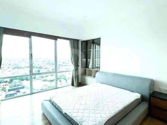 177 sqm, 25th floor, 2 BR apartment for sale in Gandaria 3