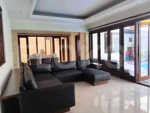 650 sqm, 5 BR house for rent in Jl. Denpasar, Mega Kuningan 10