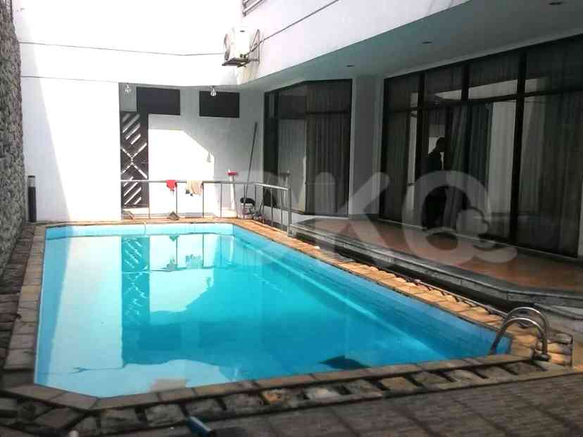 560 sqm, 5 BR house for rent in jl. Taman Patra, Mega Kuningan 5